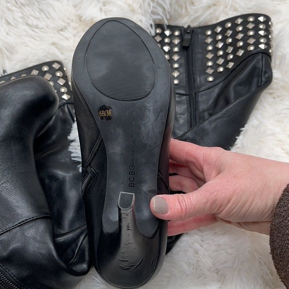 BCBG tall boots 6B - Picture 5 of 11